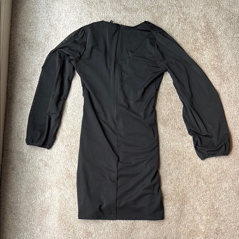 Elegant Black Ruched Dress - Picture 2 of 2